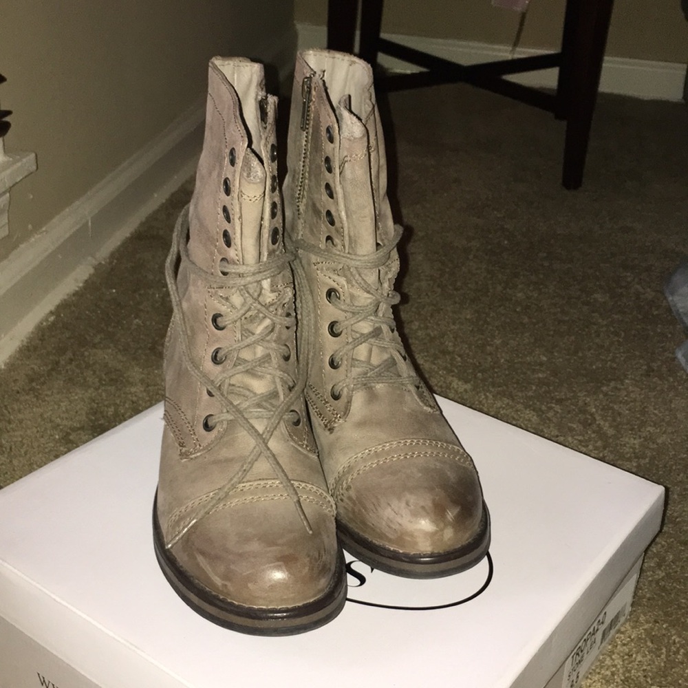 Tropa 2.0 Boots in Stone by Steve Madden
